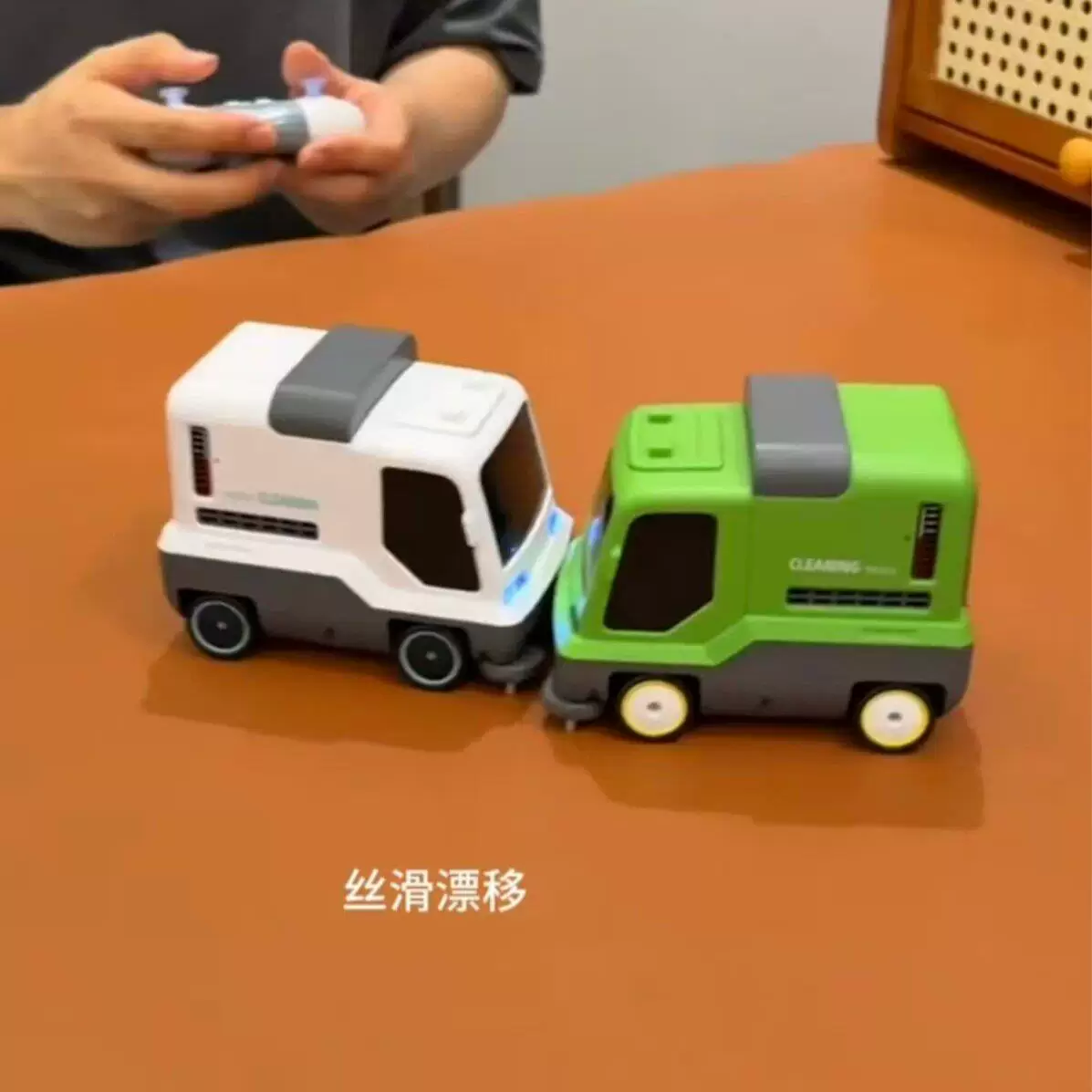 Desktop vacuum cleaner remote  - Desk Setup Clean 评论和价格